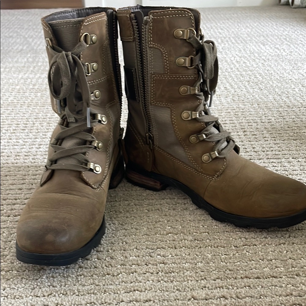 Sorel Brown Combat Boots with Rugged Leather and Durable Sole